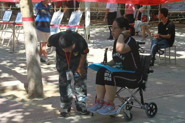 【迎新季】微笑是我们的名片 服务是我们的志愿