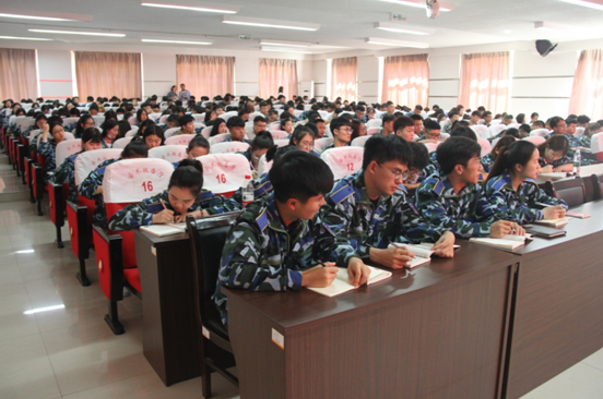 伟大的真理永放光芒 ——纪念马克思诞辰200周年