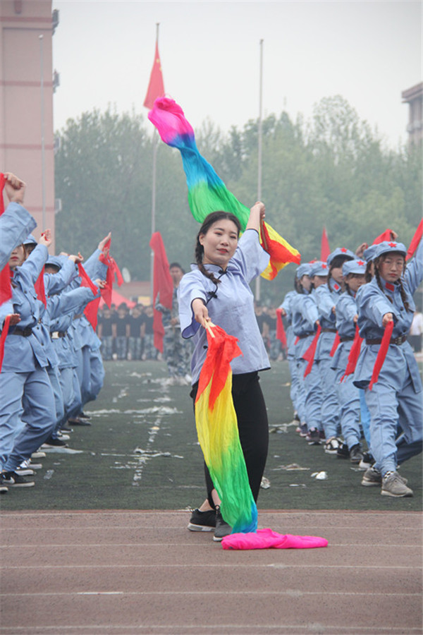 挥毫四月  律动绿茵 --中国地质大学长城学院2019年春季运动会隆重开幕