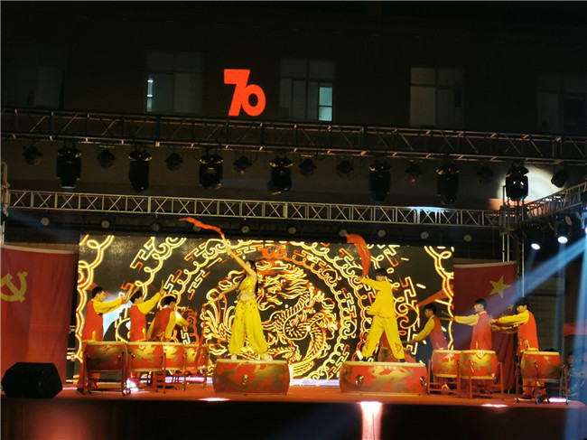 我校第二届校园文化艺术节开幕式圆满落幕