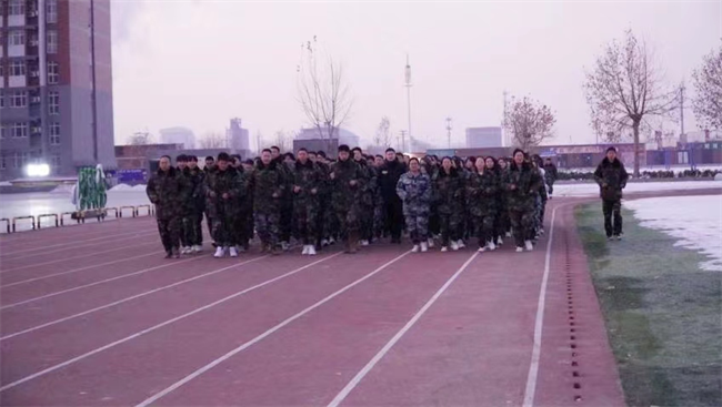 保定理工学院学管干部寒假培训简报