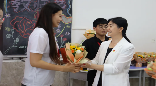 保定理工学院教育学院“晨曦细雨育桃李,金秋硕果慰园丁”教育学院教师节活动圆满结束
