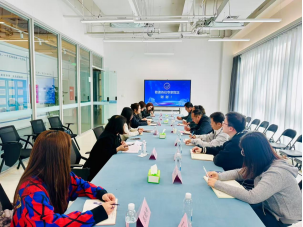 赴郑州西亚斯学院教育学院调研交流