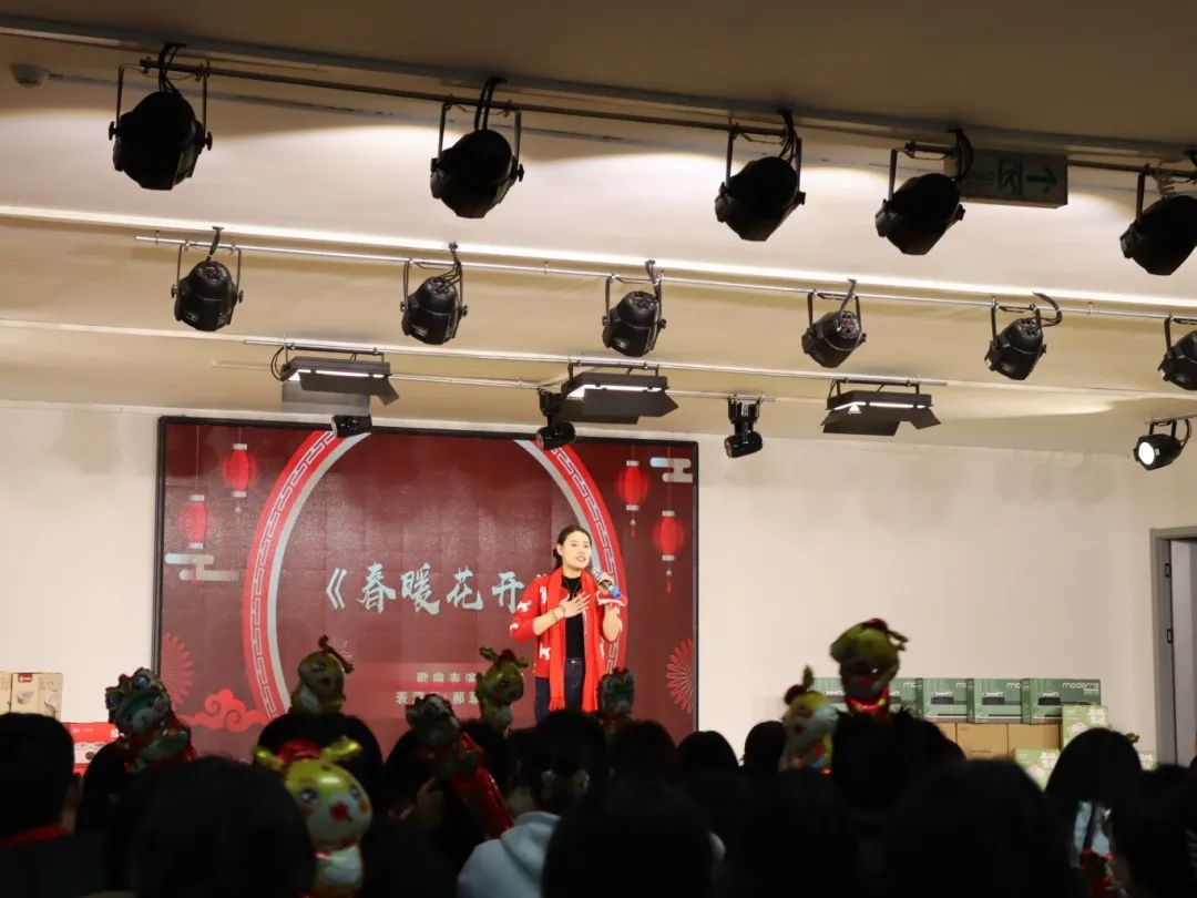 巳火焕新育梦路，奋楫笃行启新途