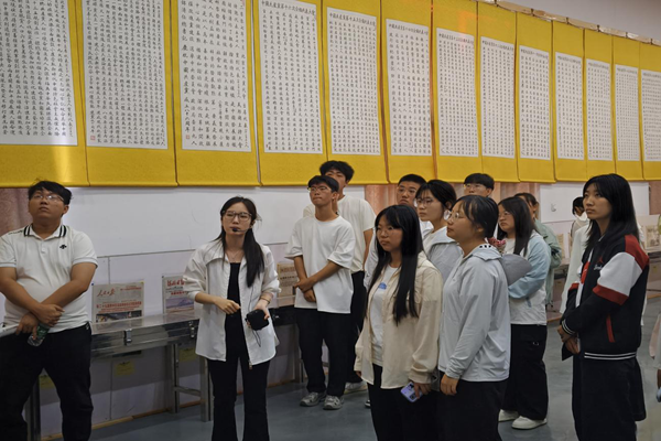 红劳融合育新人|保定理工学院|管理学院|“品读红色日记，践行劳动精神”主题研学实践活动