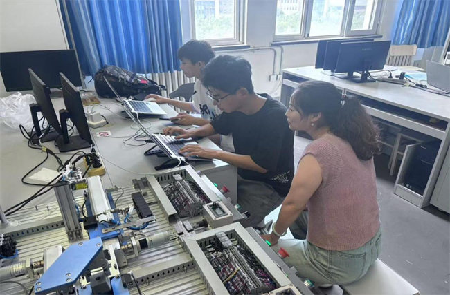 保定理工学院学子在第十九届 “西门子杯”  智能制造挑战赛全国初赛中喜获佳绩