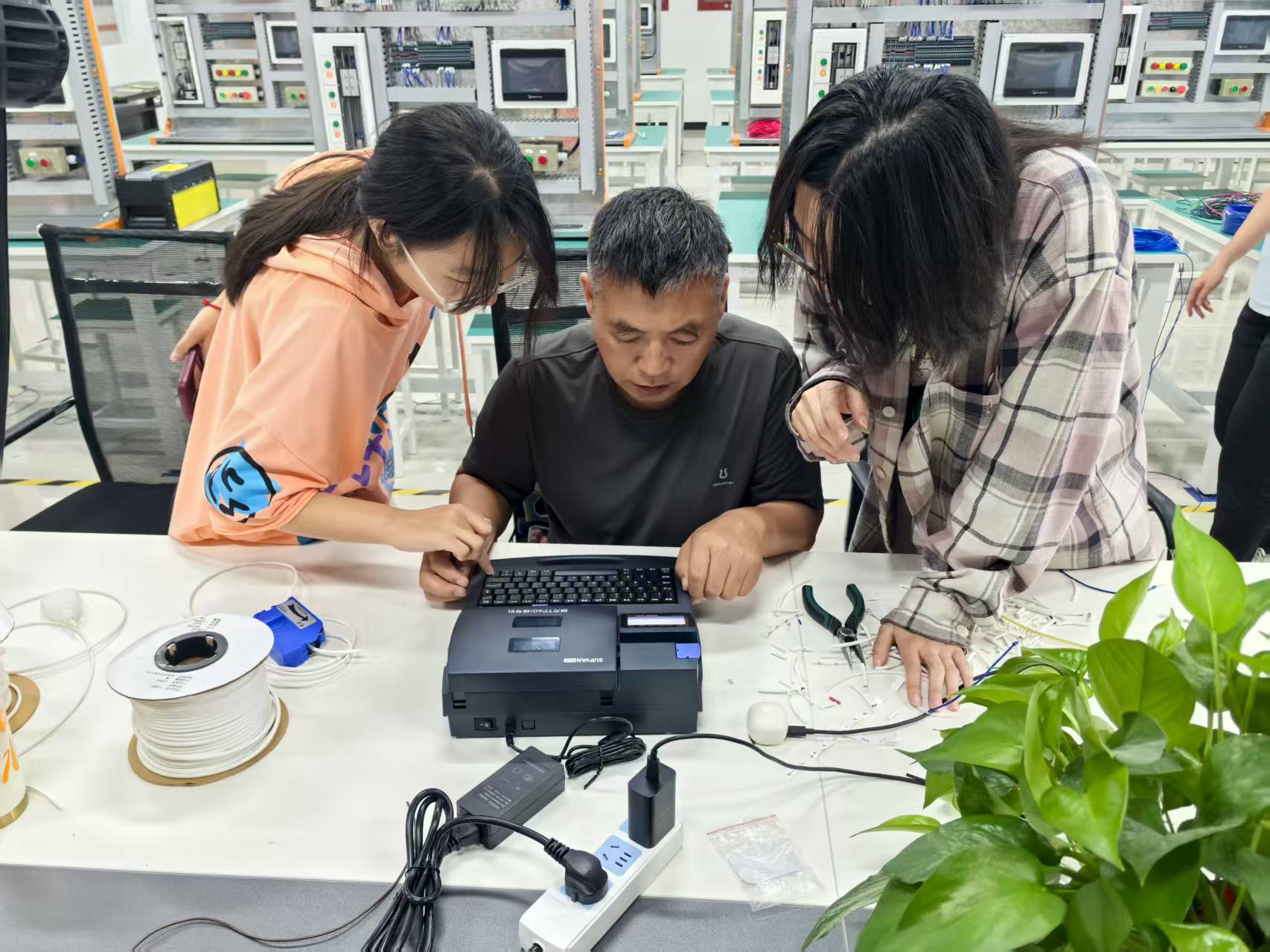 我院暑期开展专业教师培训，赋能教师智能制造实践