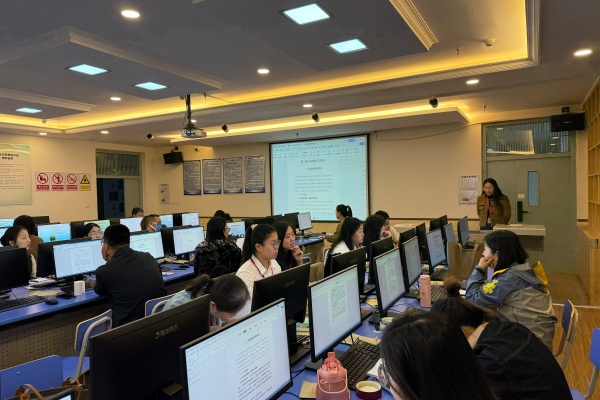 深学自评报告明方向，聚力迎评促建开新局——经济学院召开本科教学工作合格评估专题研讨会