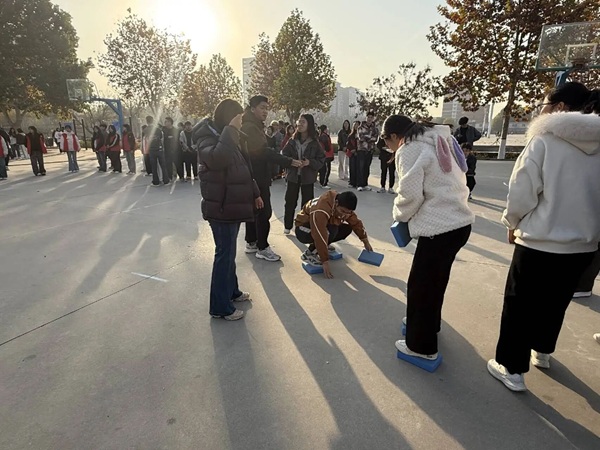 体育|保定理工学院|管理学院|第二届“凝心聚力·绳彩飞扬”体验式教育运动会纪实