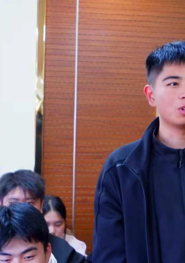 榜样引领|保定理工学院|管理学院|以校友经验为镜,为青春成长指路