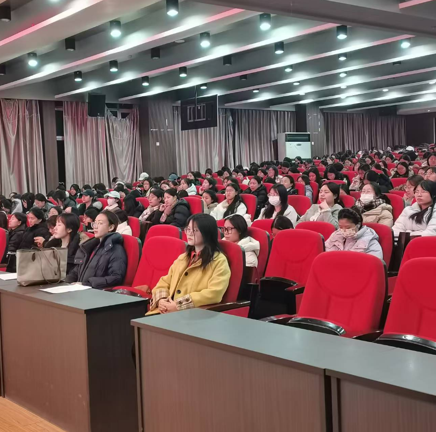 【教育学院·学院快讯】锚定职业方向，做成长型幼师