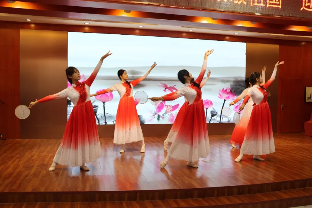 青春绘梦国庆，警礼铸心家国——我院受邀参加“以警之礼 致敬祖国”迎国庆主题文艺汇演活动