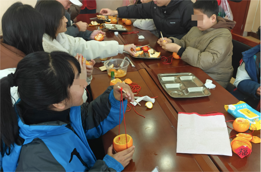 青春志愿——保定理工学院与安国团市委携手共办“点亮一盏小橘灯,助残接力暖童心”关爱特殊儿童公益活动