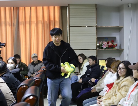 艺享时光 悦己同行 ——保定理工学院艺术学院举办妇女节茶话会