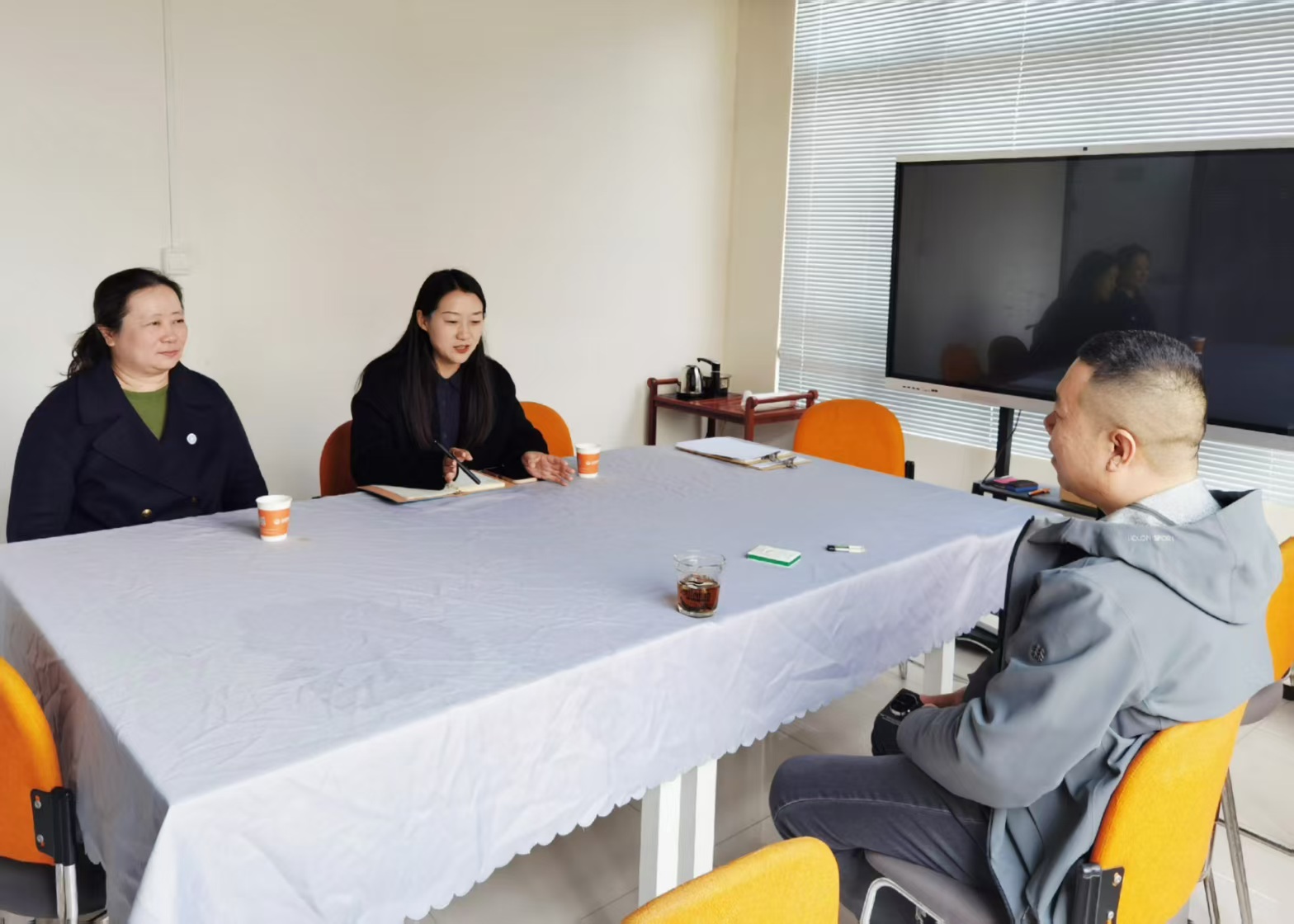 深化产教融合，共育时代英才——经济学院走访重点实习基地保定市赤橙网络科技有限公司